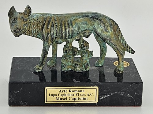 Capitoline wolf statue romulus - capitoline,